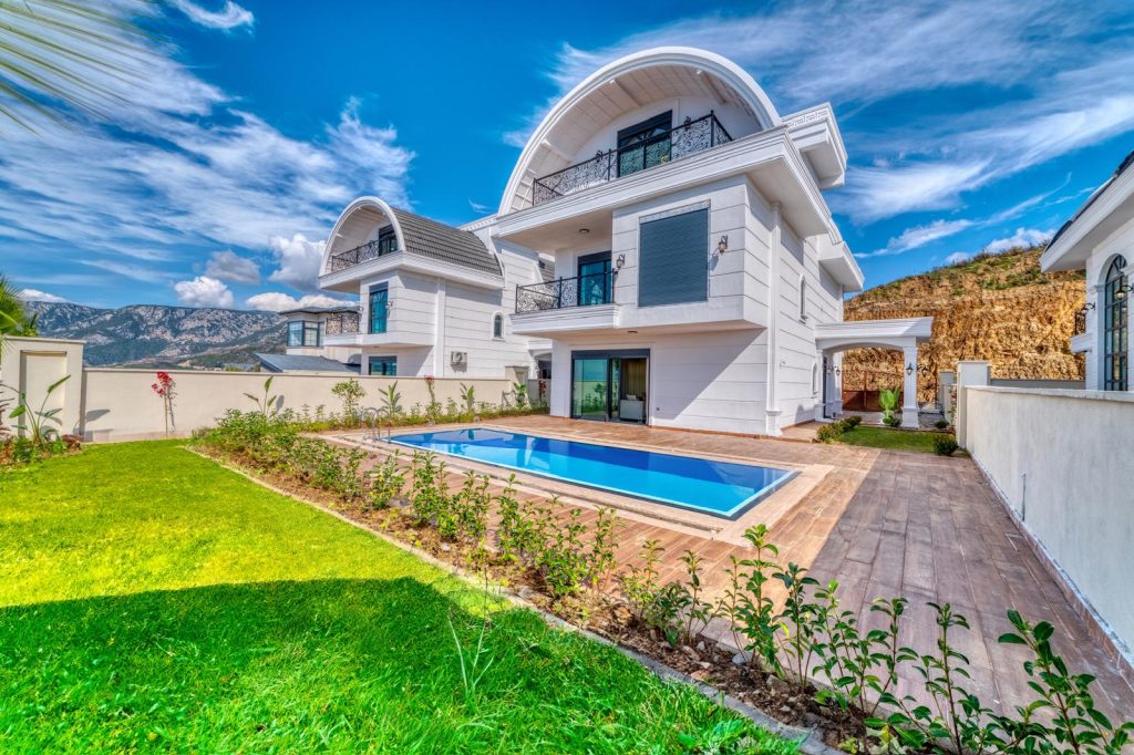 Villas for Sale in Mahmutlar – Buy House in Alanya